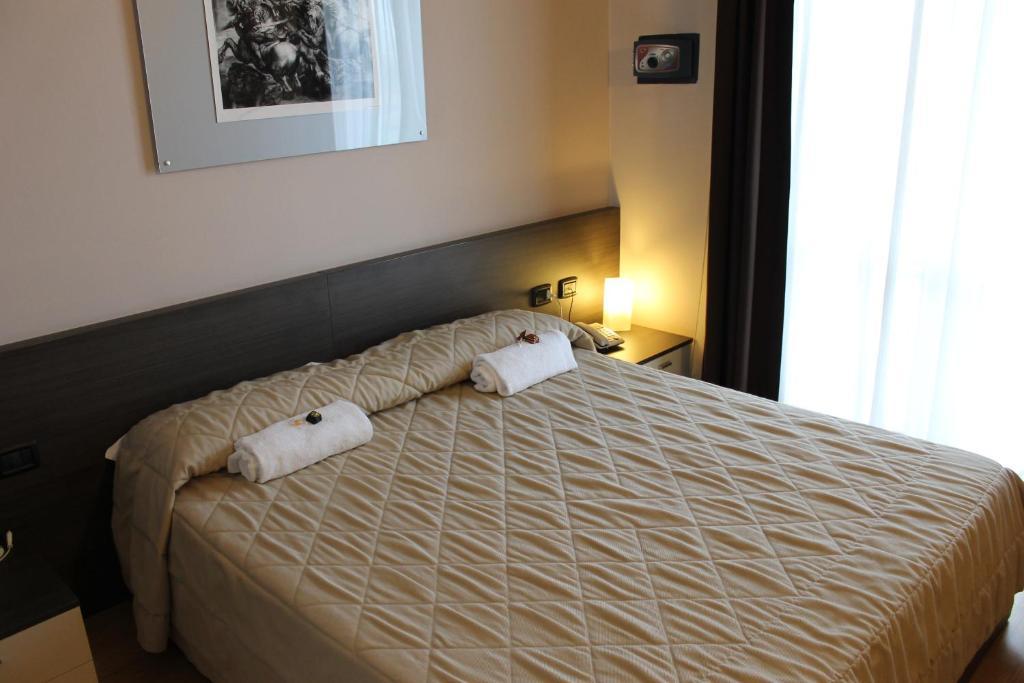 Travagliato Eq Hotel חדר תמונה