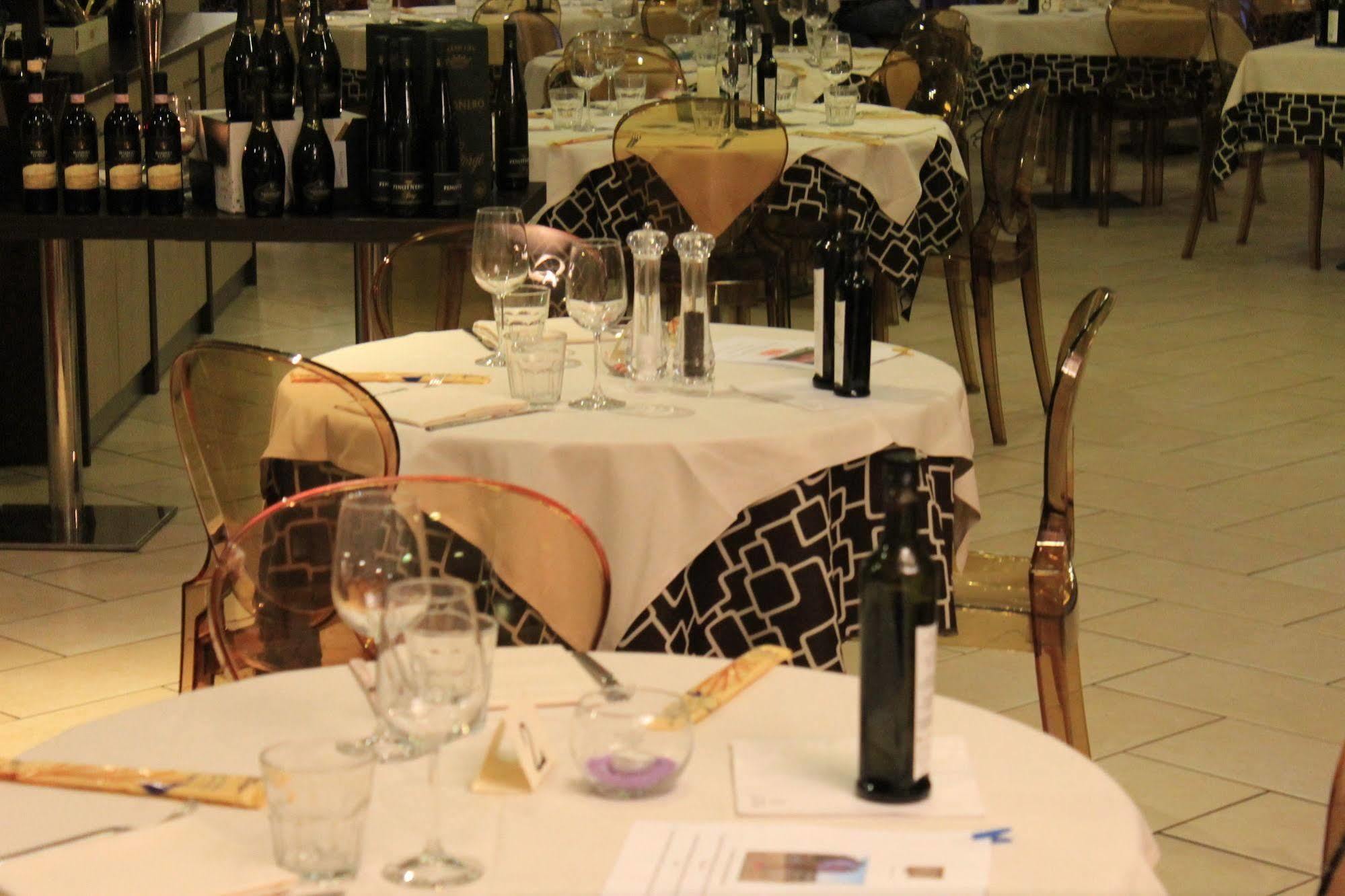 Travagliato Eq Hotel מראה חיצוני תמונה